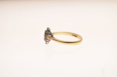 Lot 14 - Modern 18ct gold diamond cluster ring