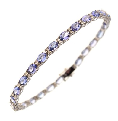 Lot 113 - Tanzanite and diamond bracelet