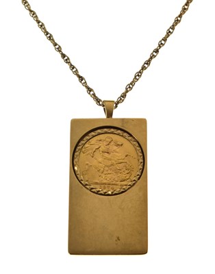 Lot 216 - Elizabeth II gold sovereign, 1974, in 9ct gold ingot-type setting