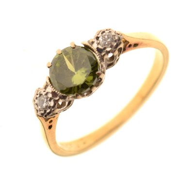 Lot 8 - Three stone dress ring