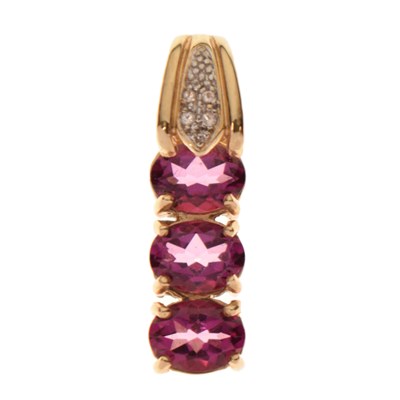 Lot 94 - Pink sapphire and white stone 9ct gold pendant