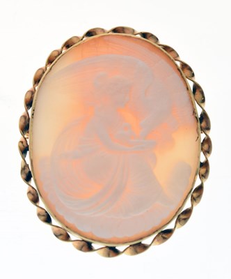 Lot 45 - Cameo brooch