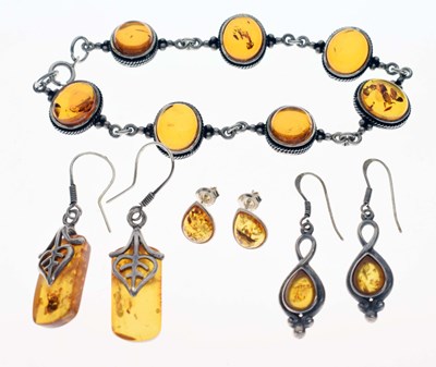 Lot 70 - Group of amber jewellery