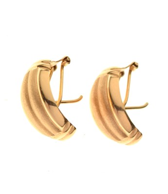 Lot 61 - Pair of yellow metal half hoop stud earrings, 750, 4.1g