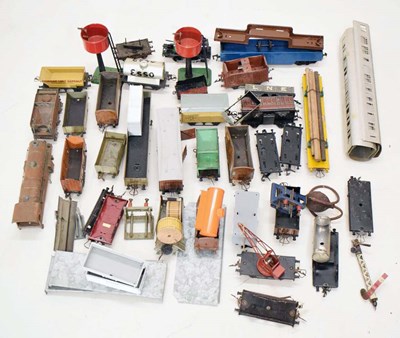 Lot 380 - Quantity of loose, mainly Hornby, O gauge rolling stock and wagons