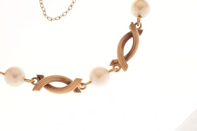 Lot 47 - Pearl yellow metal fancy link bracelet