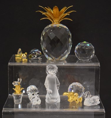 Lot 460 - Swarovski - Group of crystal ornaments