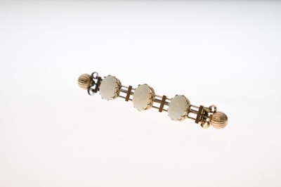 Lot 49 - Late 19th/early 20th century opal unmarked yellow metal bar brooch