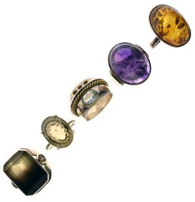 Lot 31 - Group of five semi-precious gem-set silver rings