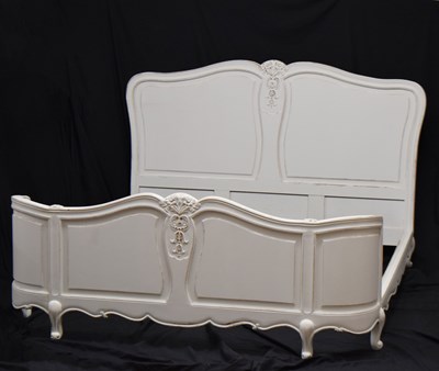 Lot 618 - French style cream-painted king size bed