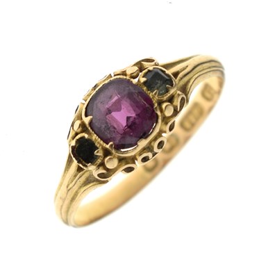 Lot 22 - Victorian gem-set 15ct gold ring (a/f)