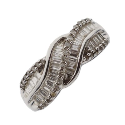 Lot 7 - Fancy cut diamond crossover 9ct white gold ring