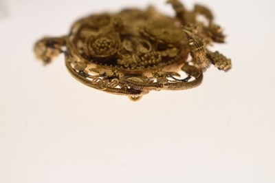 Lot 32 - 19th century East Asian yellow metal filigree brooch
