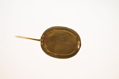 Lot 32 - 19th century East Asian yellow metal filigree brooch