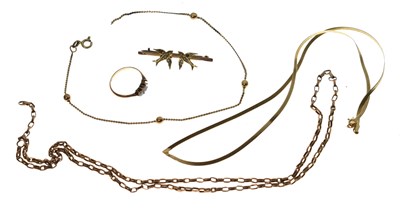 Lot 223 - Small group of jewellery, comprising a George V seed pearl 9ct gold bar brooch etc