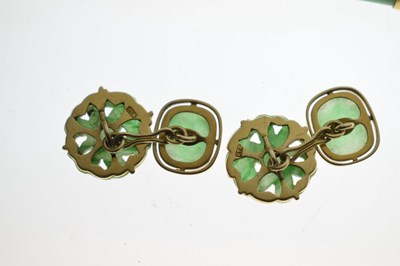 Lot 31 - Yellow metal and jade bar brooch, pair of K18 cufflinks