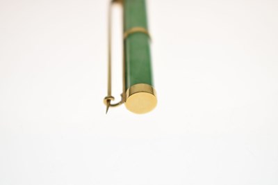 Lot 31 - Yellow metal and jade bar brooch, pair of K18 cufflinks