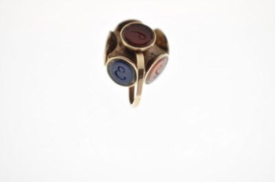Lot 51 - 19th century multi hardstone seal 'wheel' fob