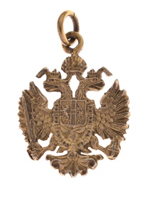 Lot 89 - Gilt metal Imperial Austrian Double Eagle / 1st King's Dragoon Guards WW2 pendant