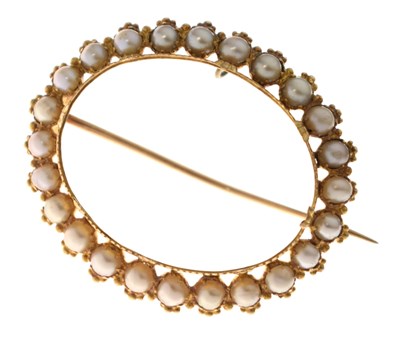 Lot 158 - Unmarked yellow metal and split pearl oval brooch mount