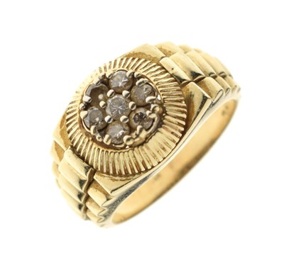Lot 143 - Gentleman's diamond yellow metal ring, stamped '14K'