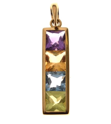 Lot 177 - Multi-stone stone yellow metal pendant