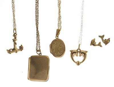 Lot 226 - Small group of jewellery comprising a yellow metal anchor pendant on a 9ct gold chain, etc
