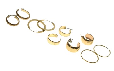 Lot 228 - Assorted 9ct gold and yellow metal hoop earrings