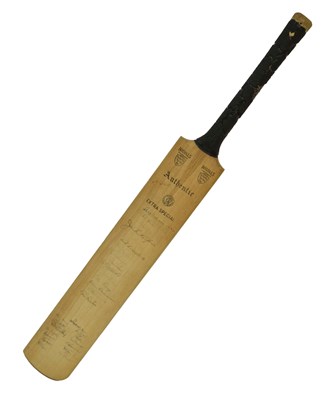 Lot 411 - 1950s Gray Nicolls autographed cricket bat