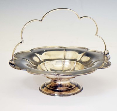 Lot 281 - Late Victorian silver pedestal dish or basket with swing handle
