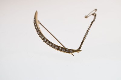 Lot 45 - Victorian/Edwardian diamond set crescent brooch