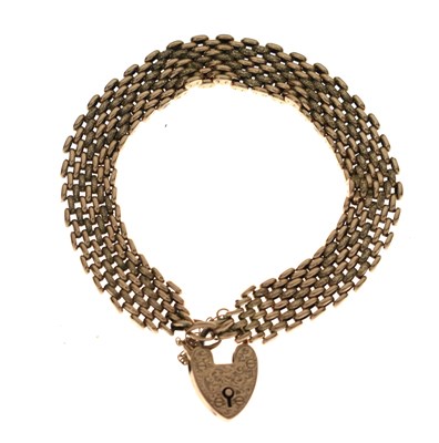 Lot 207 - Victorian yellow metal gate link bracelet