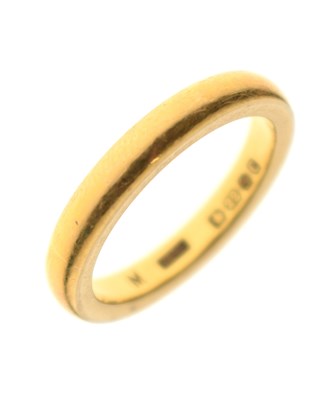 Lot 134 - George V 22ct gold wedding band