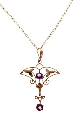 Lot 168 - Edwardian-style 9ct gold pendant necklace