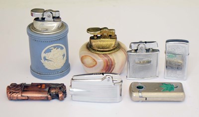 Lot 342 - Small collection of lighters