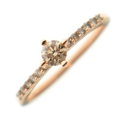 Lot 29 - Australian Diamonds - Diamond and 18ct rose gold ring