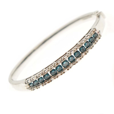 Lot 43 - Blue and white diamond snap bangle
