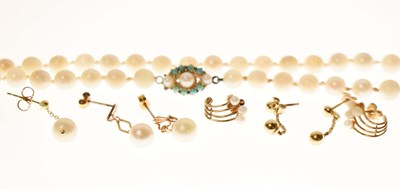 Lot 47 - Collection of 9ct gold / yellow metal and pearl earrings, and pearl necklace