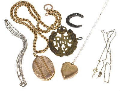 Lot 90 - Quantity of jewellery to include lockets, etc