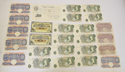 Lot 318 - Collection of mid 20th century GB banknotes