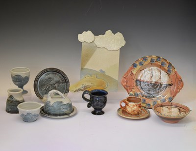 Lot 627 - Studio Pottery - Willie Carter (b.1952), etc