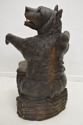 Lot 526 - Rare 'Black Forest' carved and stained wood hall chair in the form of a bear, circa 1900