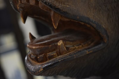 Lot 526 - Rare 'Black Forest' carved and stained wood hall chair in the form of a bear, circa 1900