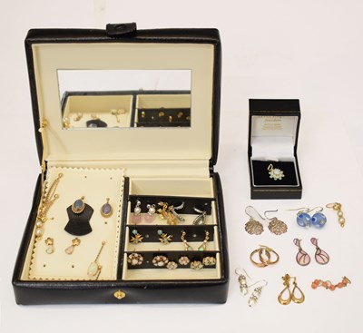 Lot 130 - Collection of various jewellery, mainly opal earrings etc