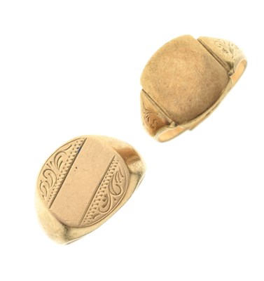 Lot 62 - Two 9ct gold signet rings