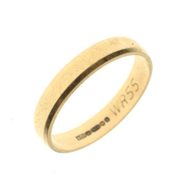 Lot 63 - 9ct gold wedding band