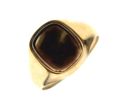 Lot 53 - Onyx 9ct gold signet ring