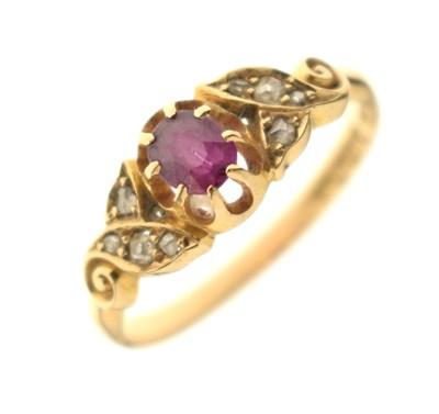 Lot 25 - Edwardian ruby and diamond 18ct gold dress ring