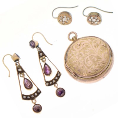 Lot 137 - Pair of garnet and seed pearl drop earrings, etc