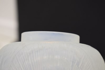 Lot 295 - René Lalique (1860-1945) - 'Coquilles' opalescent glass vase